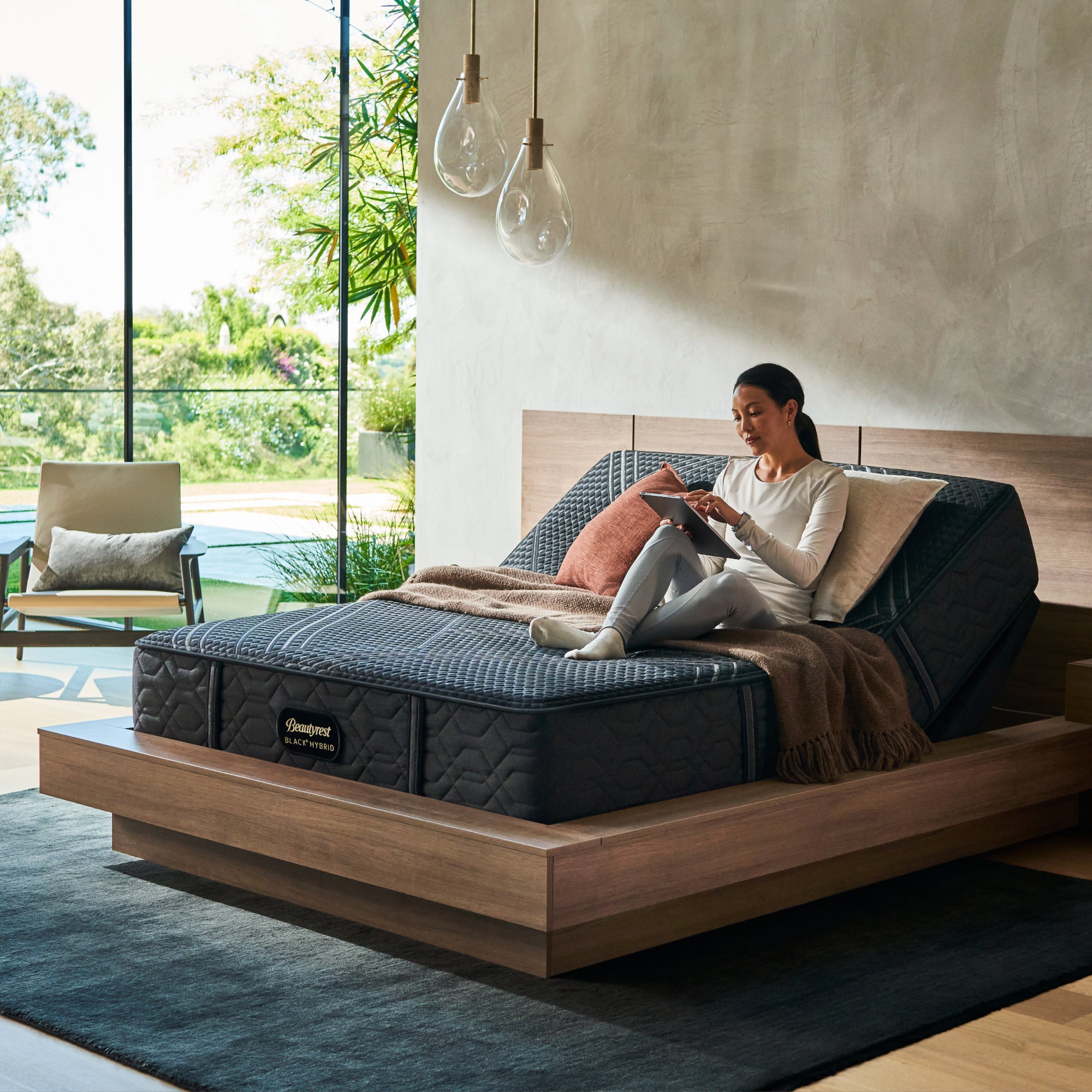 Beautyrest Black® Hybrid Series One