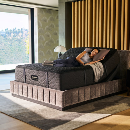 Beautyrest Black® Hybrid Series Three